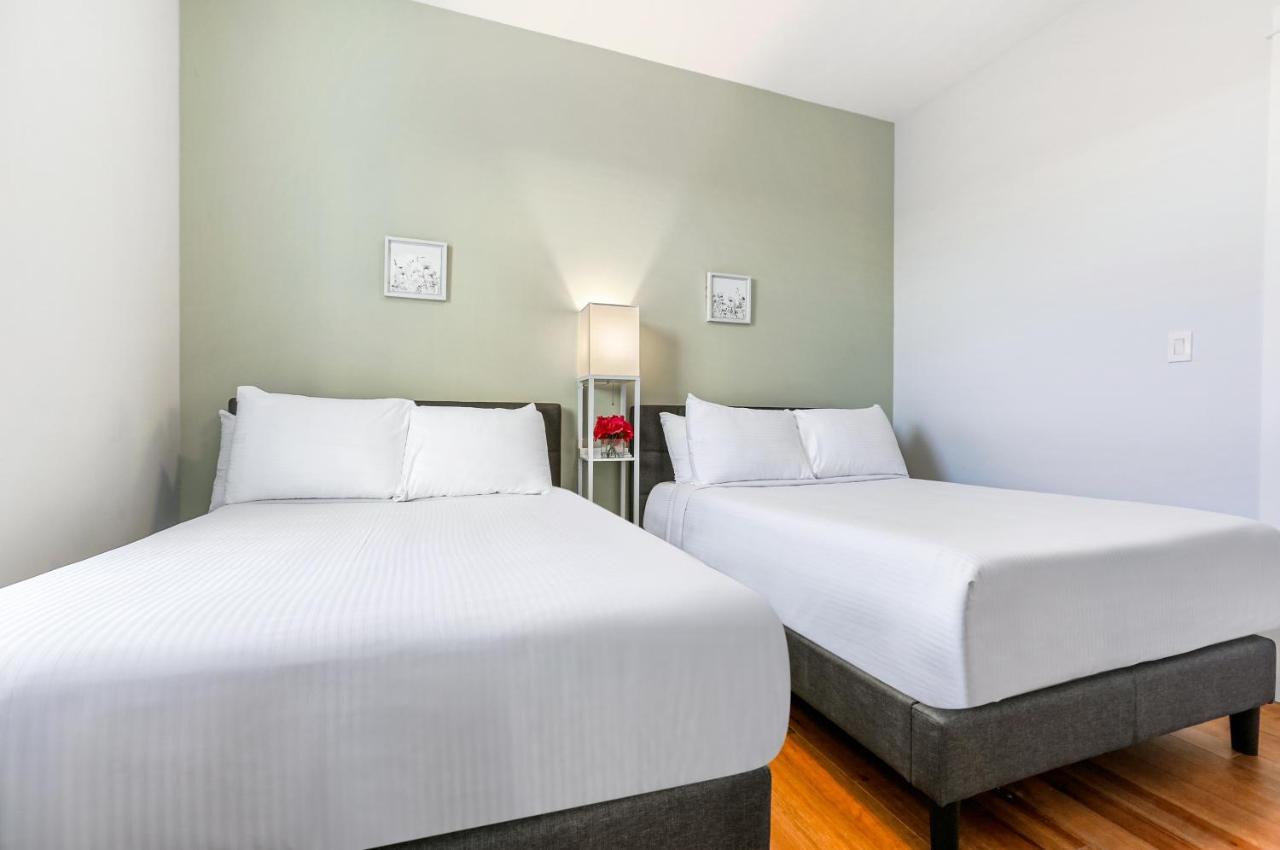 Apartamento Hosteeva Chic Urban Retreat W Pool Steps To St Charles Ave And Near Bourbon St Nueva Orleans Exterior foto