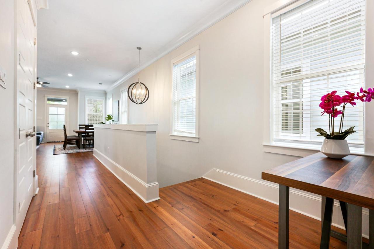 Apartamento Hosteeva Chic Urban Retreat W Pool Steps To St Charles Ave And Near Bourbon St Nueva Orleans Exterior foto
