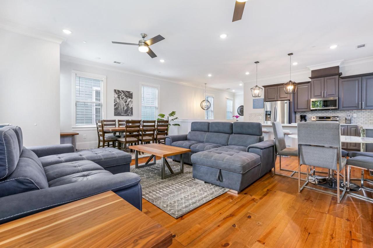 Apartamento Hosteeva Chic Urban Retreat W Pool Steps To St Charles Ave And Near Bourbon St Nueva Orleans Exterior foto