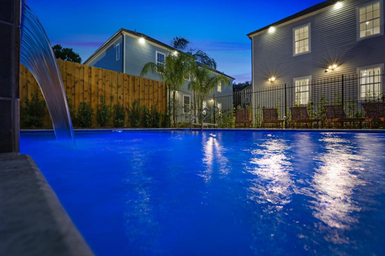 Apartamento Hosteeva Chic Urban Retreat W Pool Steps To St Charles Ave And Near Bourbon St Nueva Orleans Exterior foto